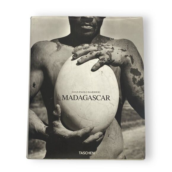 Madagasgar by Gian‎ Paolo Barbieri~Large HBDJ The Harvill Press, 1995 - Picture 1 of 10